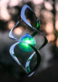 Modern Solar Nova Wind Spinner – Metal Kinetic Garden Sculpture with LED Light